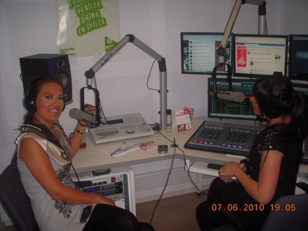 Demet Akalın Fotoğrafı