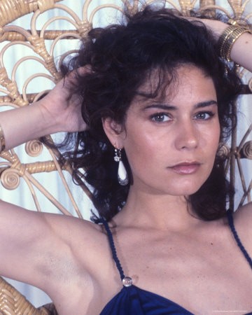 Corinne Clery fotoğrafı