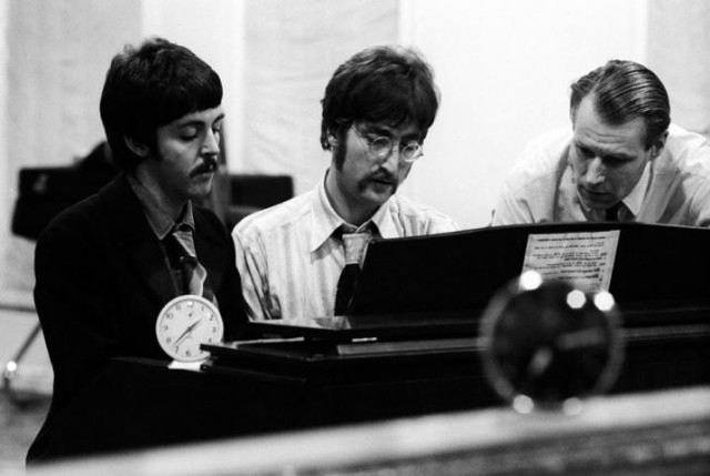 George Martin fotoğrafı