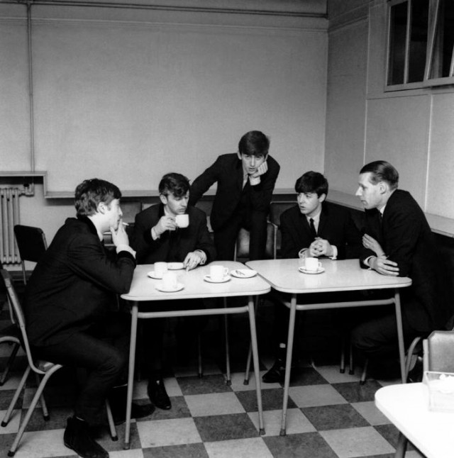 George Martin fotoğrafı