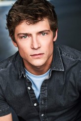 Austin James fotoğrafı