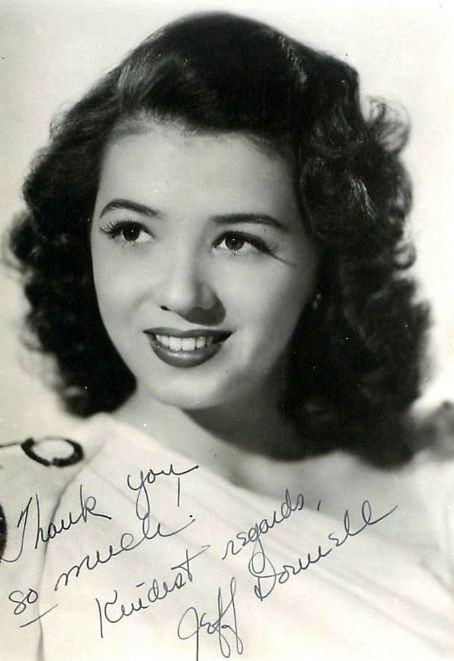 Jeff Donnell fotoğrafı