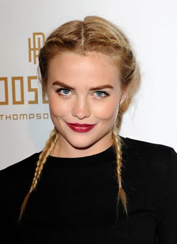 Maddie Hasson Fotoğrafı