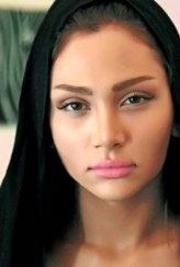 Rosha Zeighami fotoğrafı