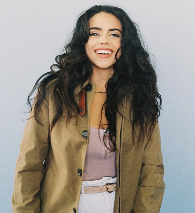 Leslie Lluvet Fotoğrafı