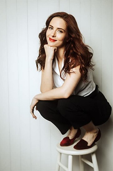 Holly Deveaux Fotoğrafı