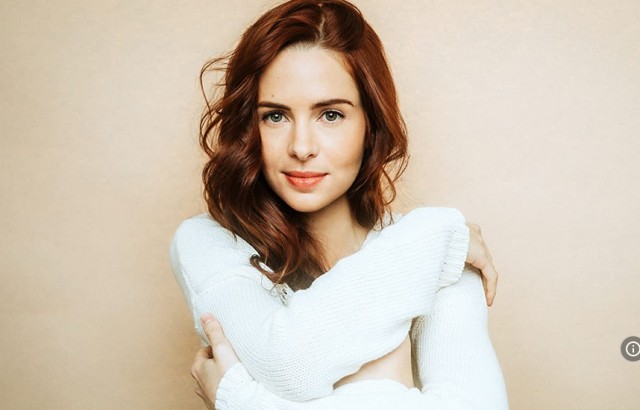 Holly Deveaux Fotoğrafı