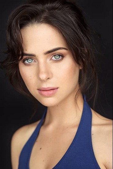 Holly Deveaux Fotoğrafı