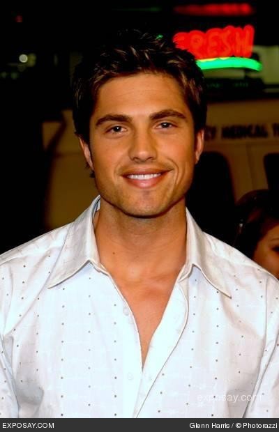 Eric Winter Fotoğrafı
