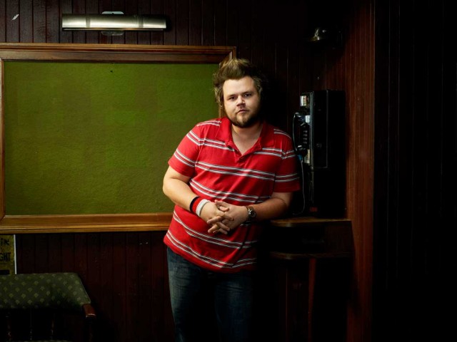 Tyler Labine fotoğrafı