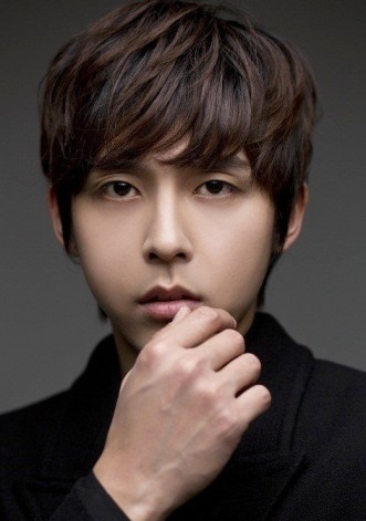 Shin Min-chul Fotoğrafı