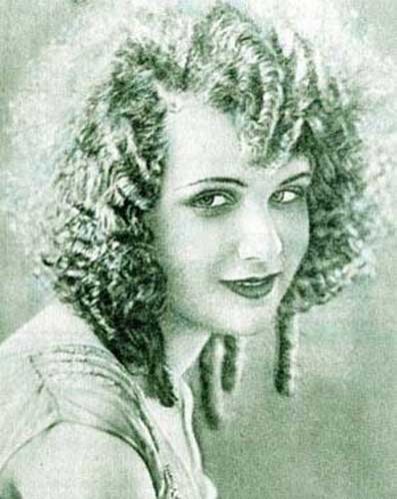 Feriha Tevfik Negüz fotoğrafı