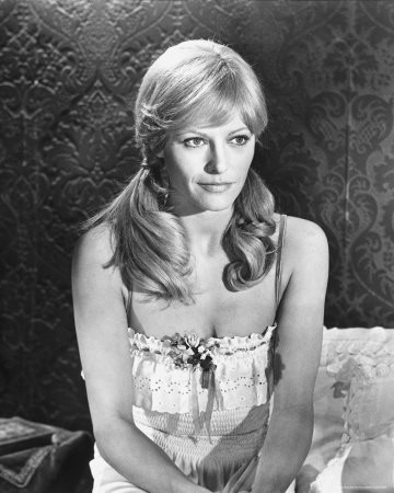 Nathalie Delon fotoğrafı