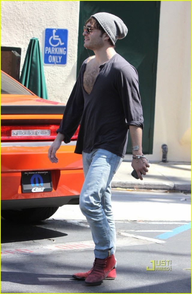 Ed Westwick Fotoğrafı