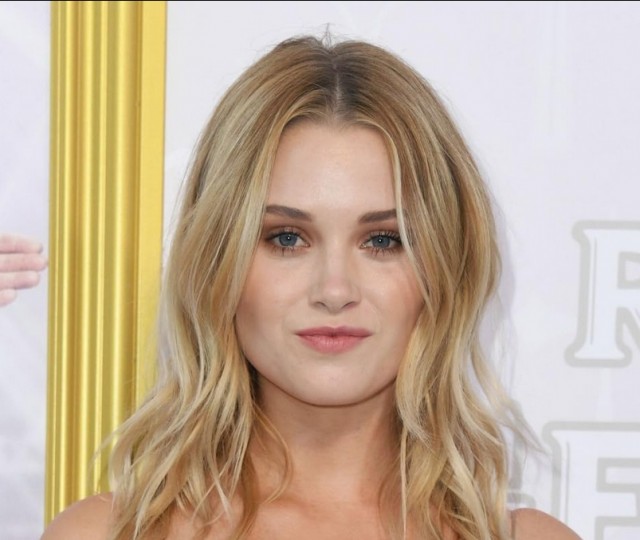 Virginia Gardner Fotoğrafı