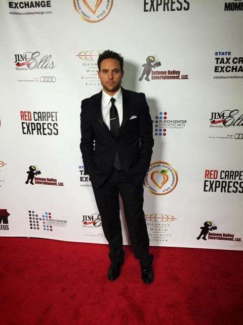 Michael Aaron Milligan Fotoğrafı