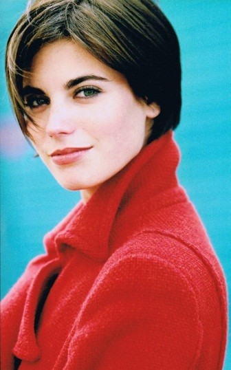 Meghan Ory fotoğrafı