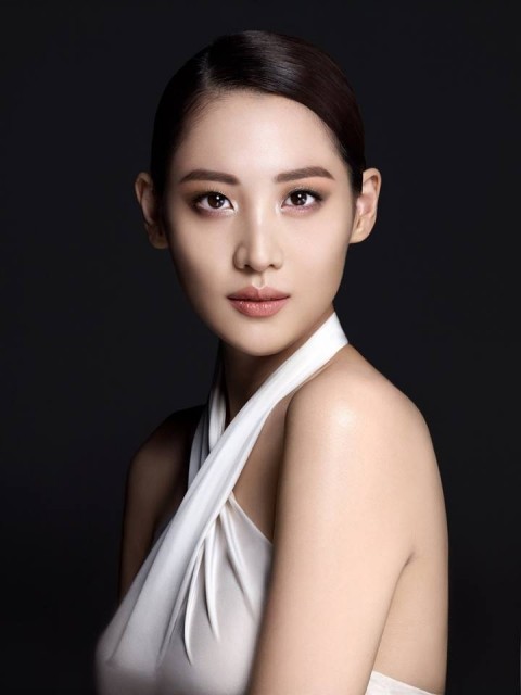 Claudia Kim Fotoğrafı