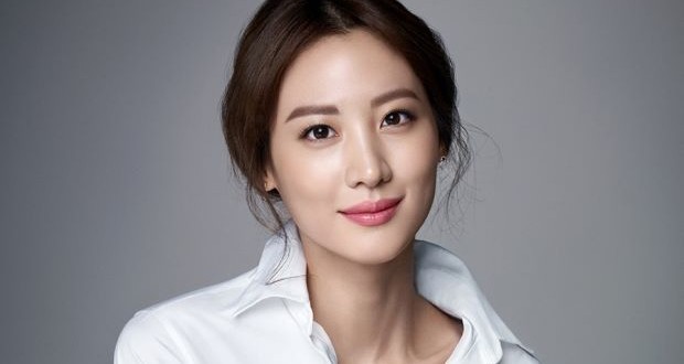 Claudia Kim Fotoğrafı