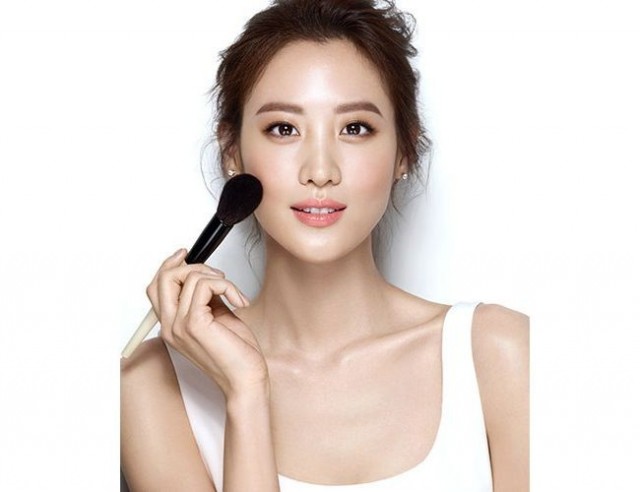 Claudia Kim Fotoğrafı
