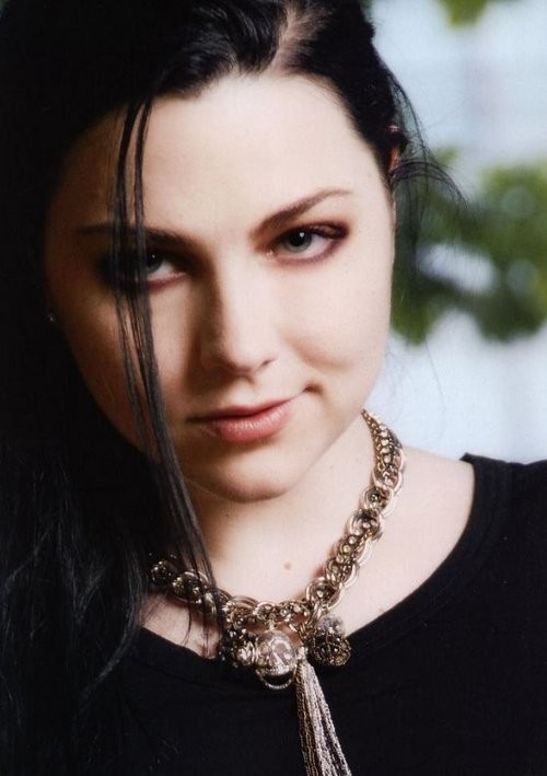 Amy Lee Fotoğrafı