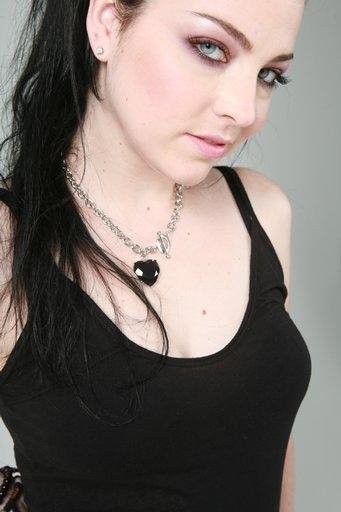 Amy Lee Fotoğrafı