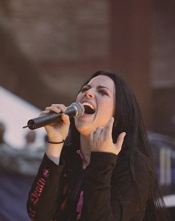 Amy Lee Fotoğrafı