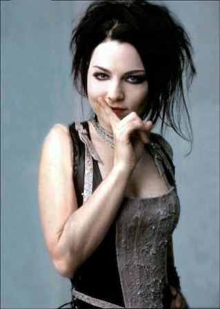 Amy Lee Fotoğrafı