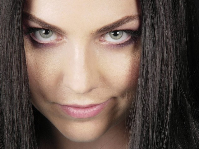 Amy Lee Fotoğrafı