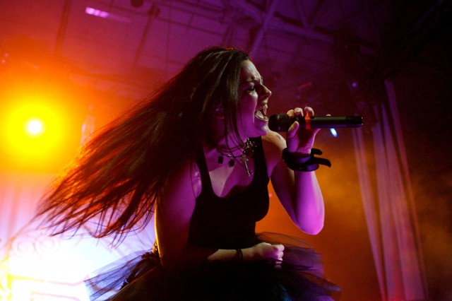 Amy Lee Fotoğrafı