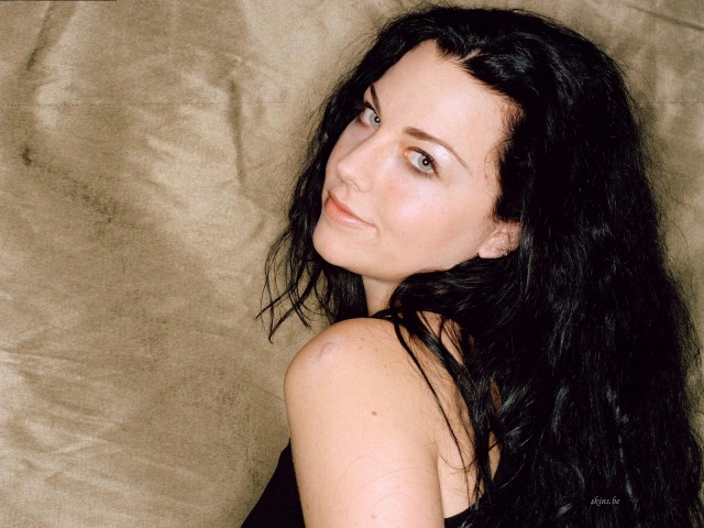 Amy Lee Fotoğrafı