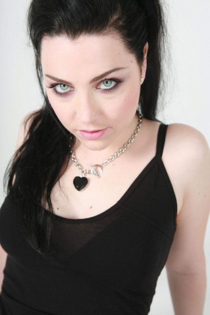 Amy Lee Fotoğrafı