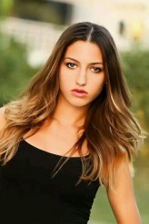 Pınar Akılveren fotoğrafı