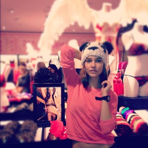 Barbara Palvin Fotoğrafı