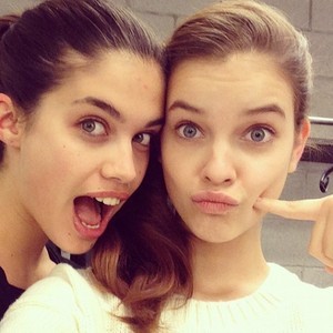 Barbara Palvin Fotoğrafı