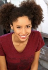 Kira   Powell fotoğrafı