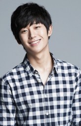 Jung Hae-In fotoğrafı