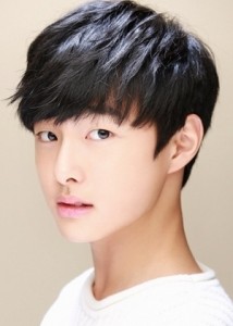 Yoon Chan-Young fotoğrafı