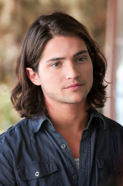Thomas McDonell fotoğrafı