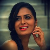 Meenakshi Dixit fotoğrafı
