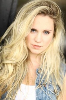 Claire Garrett Fotoğrafı