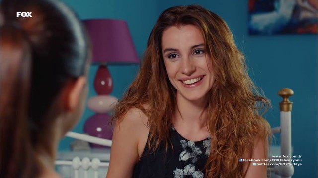 Nihal Işıksaçan Fotoğrafı