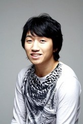 Lee Chang-hoon (i) fotoğrafı
