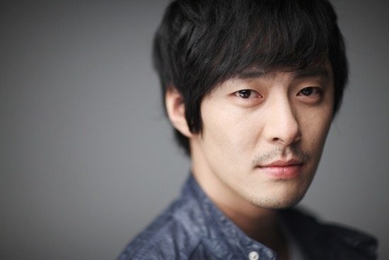 Kang Seok-jeong fotoğrafı