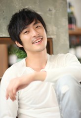 Kang Seok-jeong fotoğrafı