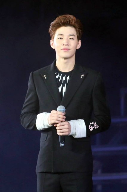 Henry Lau fotoğrafı