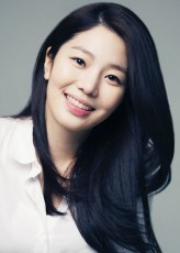 Lee Moon-Jung fotoğrafı