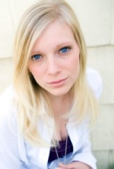 Alaina Dawn   Sharp fotoğrafı