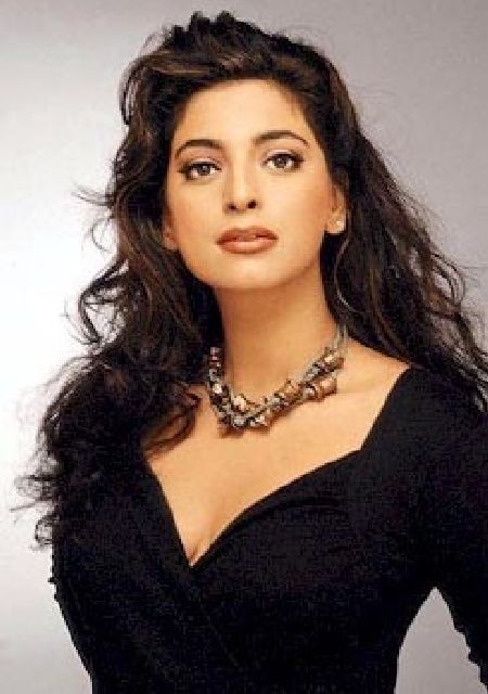 Juhi Chawla Fotoğrafı