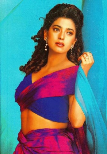 Juhi Chawla Fotoğrafı